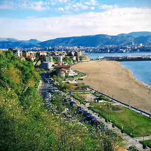 https://apartamento-en-la-playa-con-parking-privado.sansebastianhotels.net